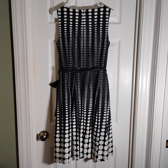 Anne Klein cotton geometric print dress - Picture 4 of 12